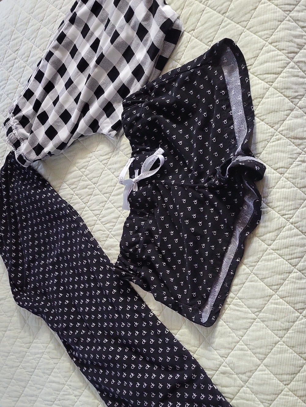 Calvin Klein Black & White Printed Women's Pajama Bottoms
